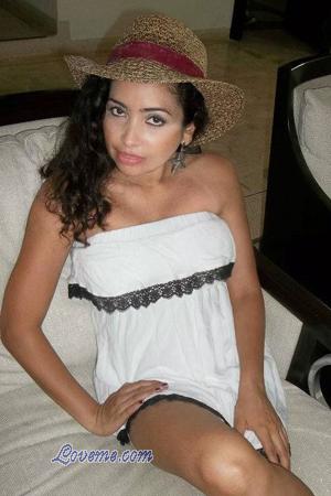 146496 - Yoana Age: 47 - Colombia