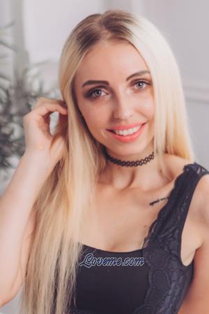 203092 - Yuliia Age: 24 - Ukraine