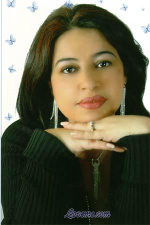 86469 - Dora Age: 47 - Colombia